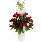 Lata con 30 Rosas Rojas y Flores