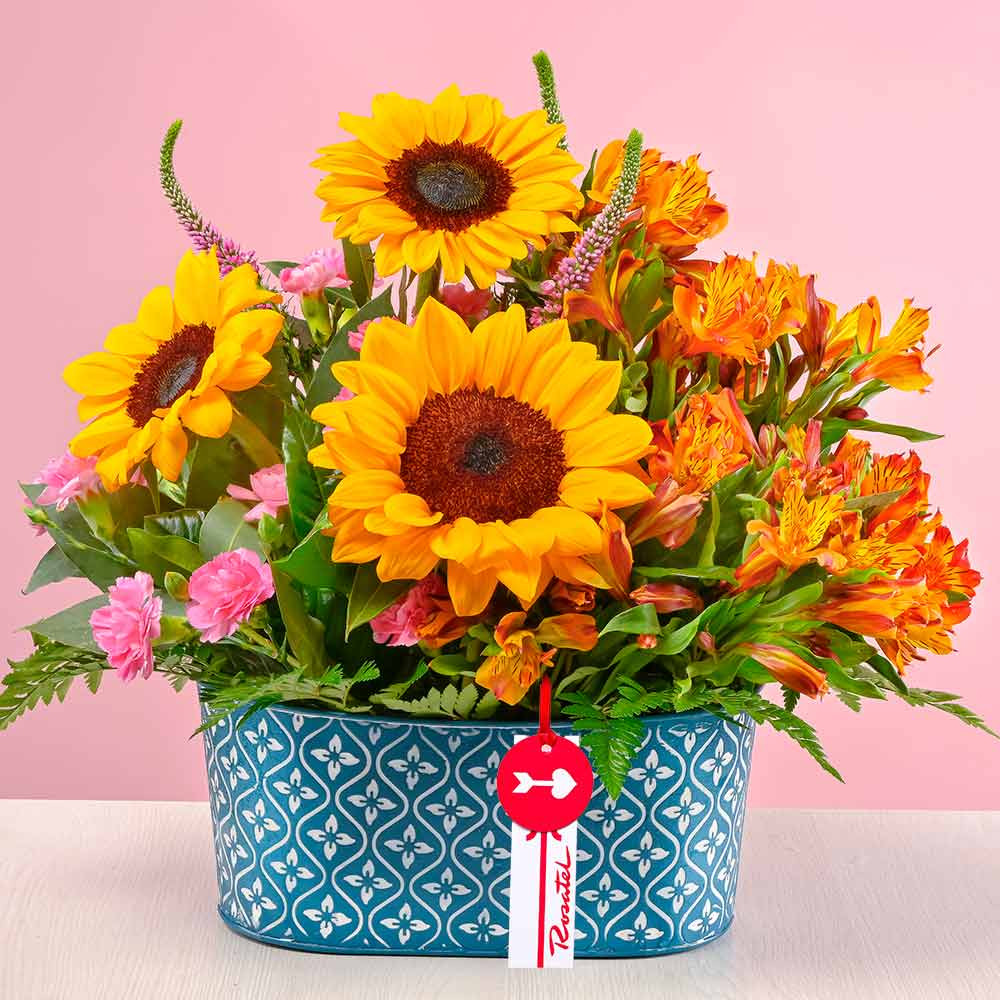 Arreglo con Girasoles y Flores Rosatel