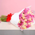 Ramo dulce elegancia con 50 rosas Rosatel