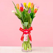 Florero con Tulipanes Variados