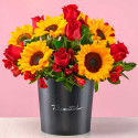 Arreglo floral sombrerera con rosas y girasoles Rosatel
