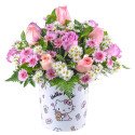 Sombrerera Línea Pequeña Hello Kitty con 12 Rosas y Flores Rosatel