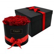 Florerías sombrerera negra con 23 rosas preservadas Rosatel Lima