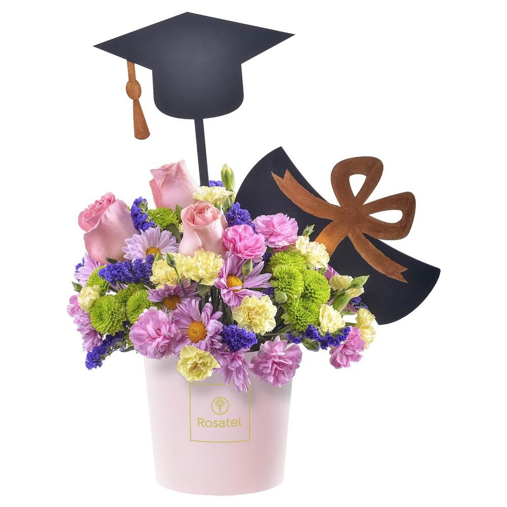 Sombrerera rosada con flores delivery graduación Rosatel Lima