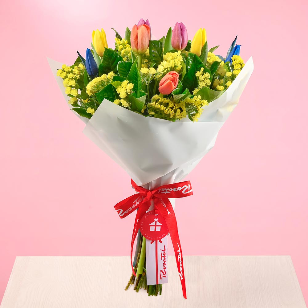 Ramo con Tulipanes de Colores Rosatel