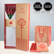 Caja Natural 15 Rosas y Chocolates Cacaosuyo