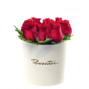 Sombrerera Crema Mediana con 9 Rosas