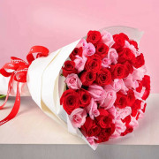 Ramo con 50 Rosas Rojas y Rosadas